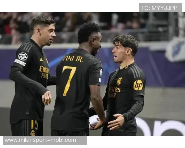 加纳主帅现场观战热刺却遭噩耗库杜斯19分钟伤退无缘非洲杯正赛